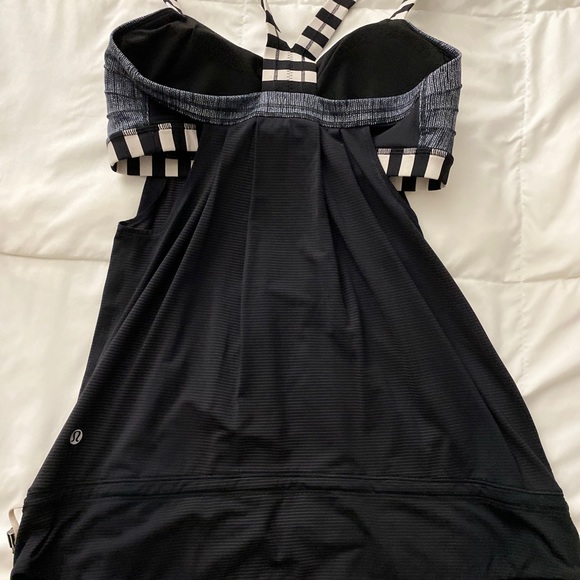 Lululemon Restless tank 8 stripes - Picture 6 of 7